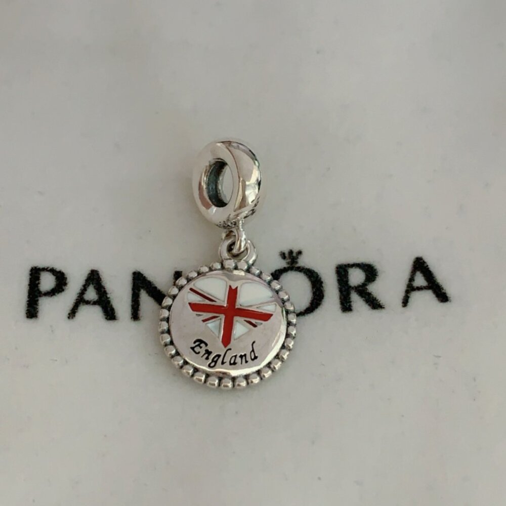 Pandora England Flag Exclusive Dangle Charm Pendant /Exclusive Enamel Dangle